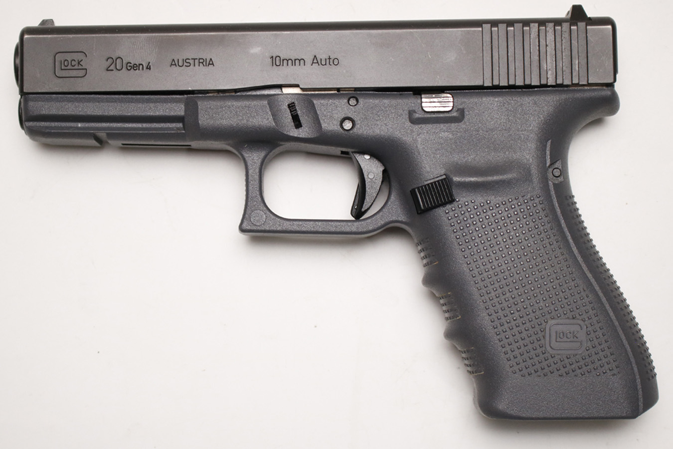 GLOCK 20 Gen 4 10mm Police Trade-In Pistol (Magazine Not Included)